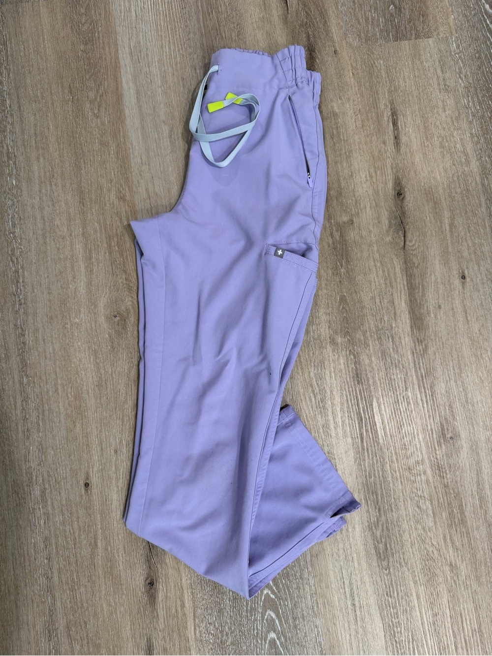 Figs Women's Lavender Dew Scrub Pants